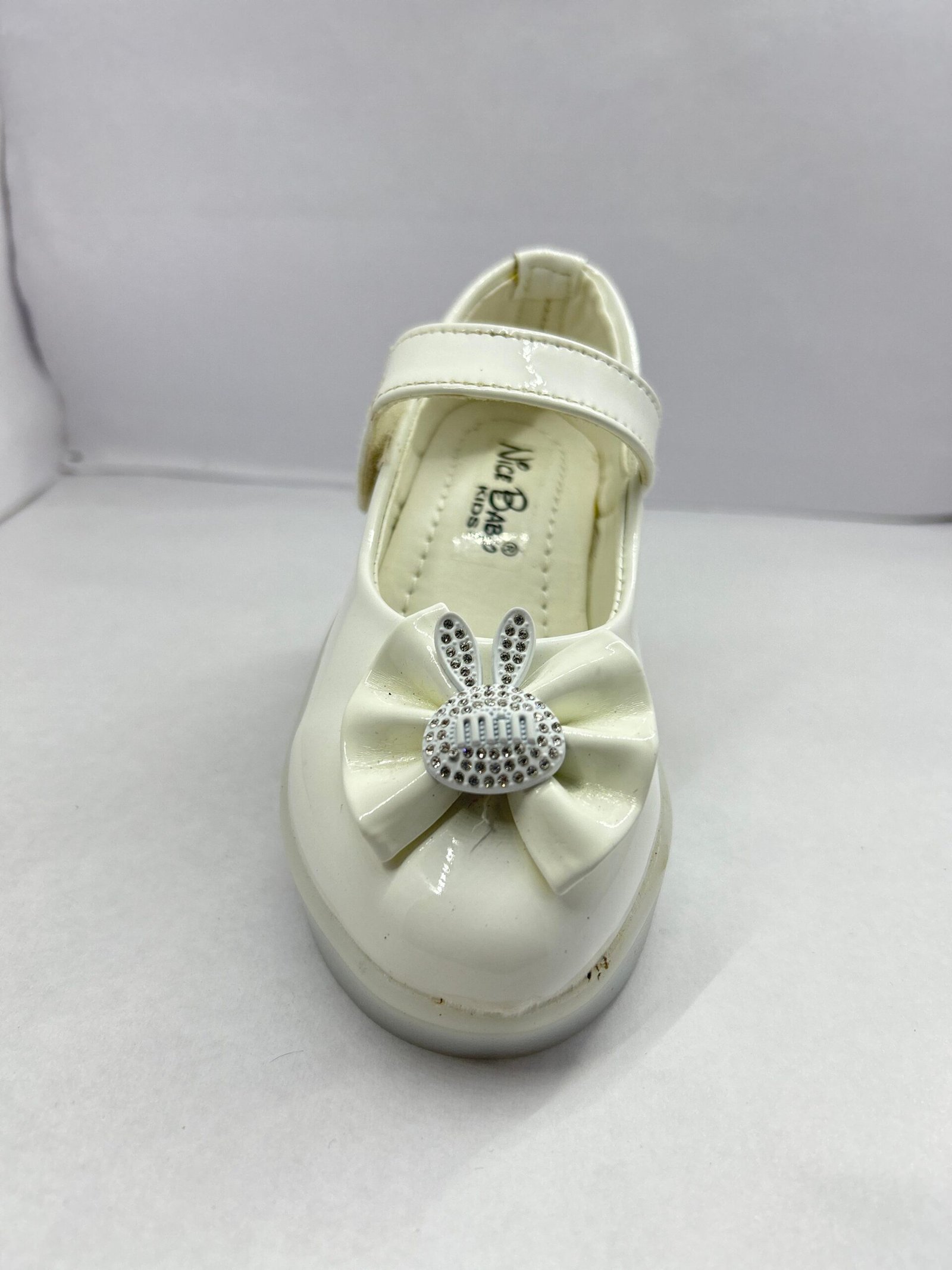 Light on Feet, Big on Style