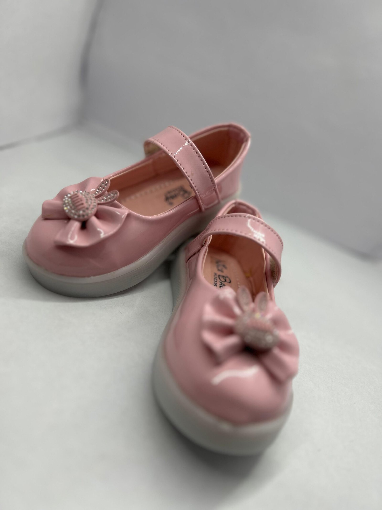 Light on Feet, Big on Style